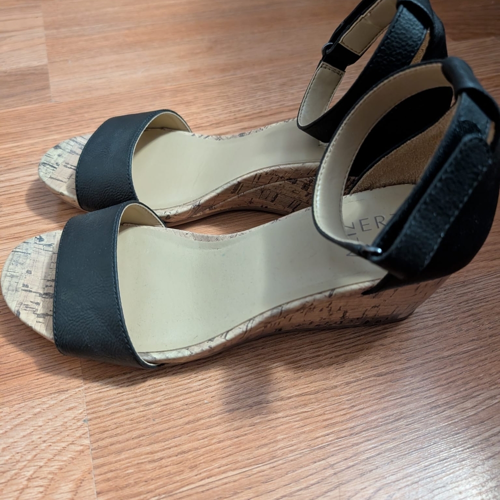 Naturalizer Black and Tan Wedge Sandals